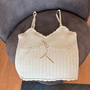 Wilfred BNWT Crop Soloist Crop Top